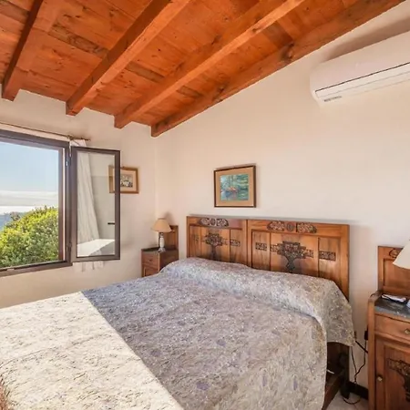 Sole Di Chia Vila *