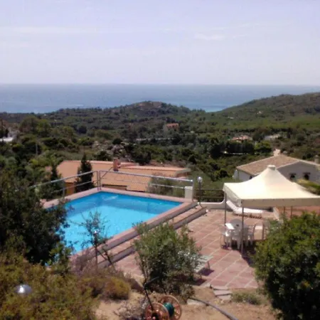Sole Di Chia Vila *